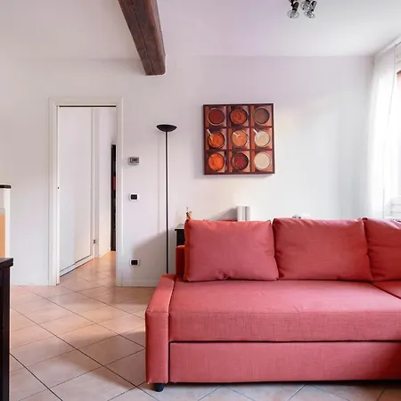 Mirasole Flat *
