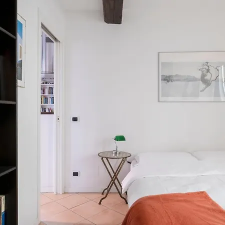 Mirasole Flat